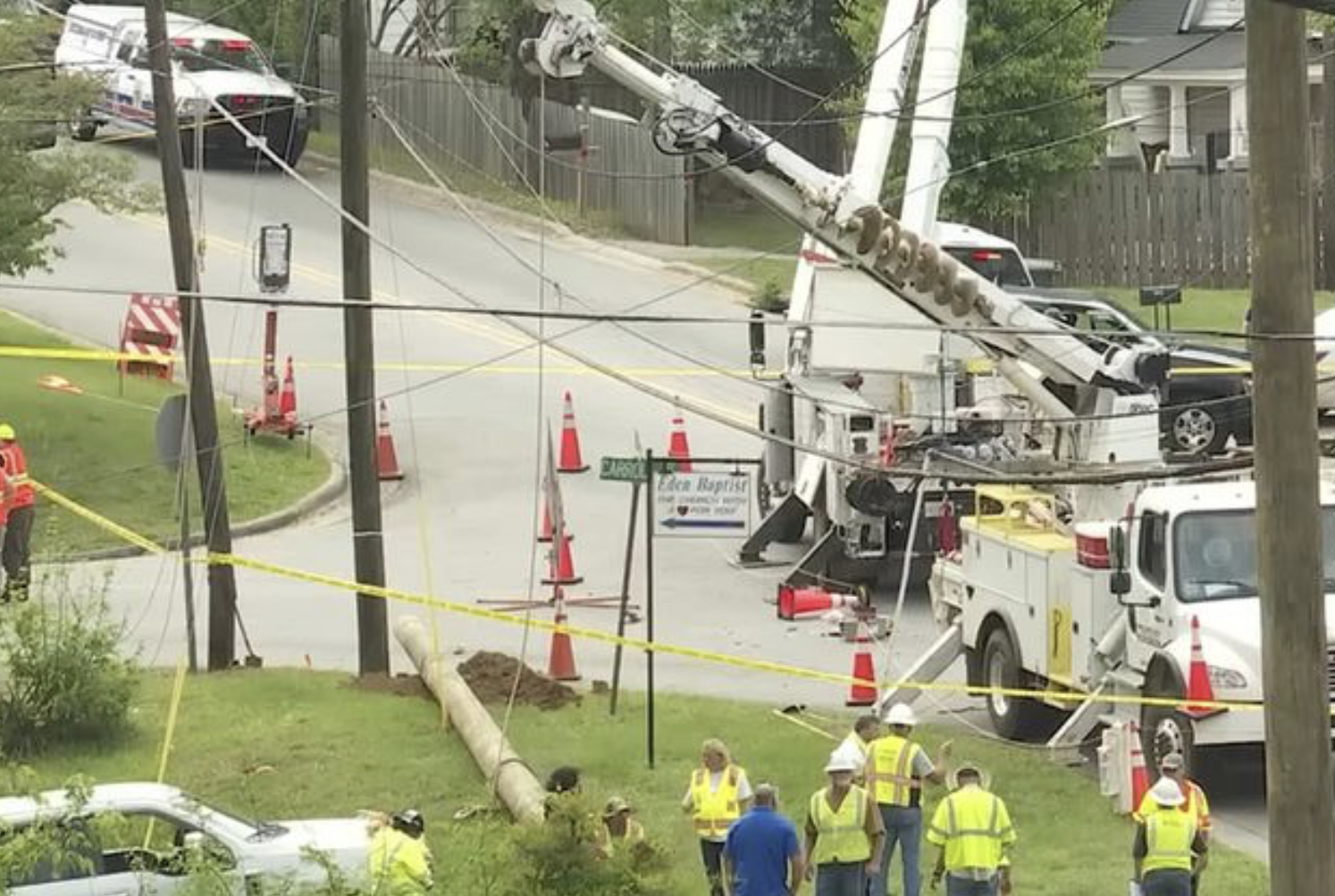4 Dead, 3 Injured After Dump Truck Blows Through Stop Sign and Plows ...